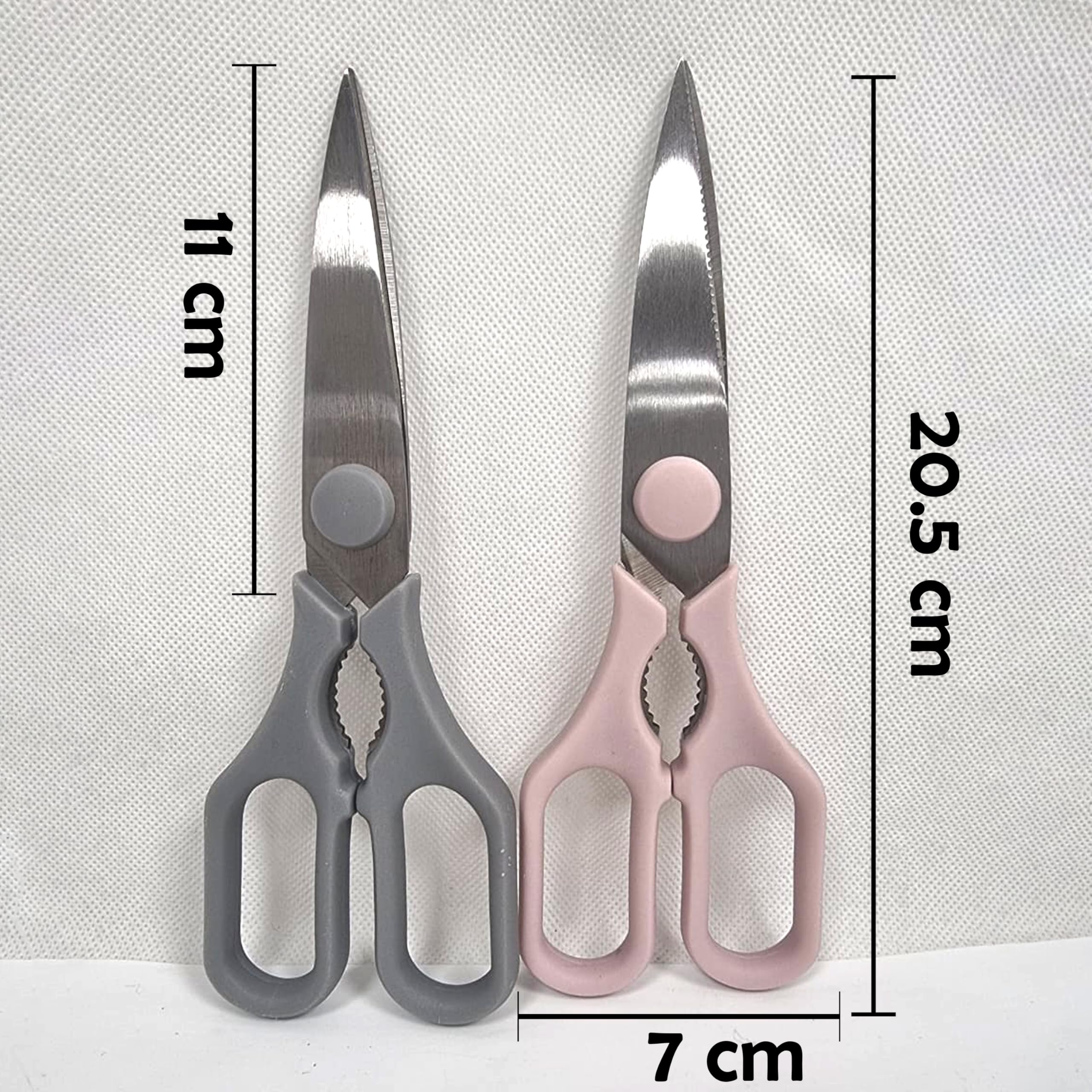 6579772